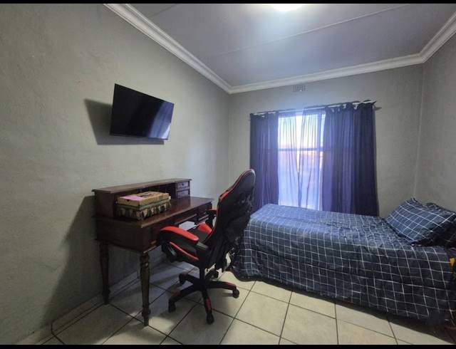 3 BEDROOM TOWNHOUSE FOR SALE IN THREE RIVERS